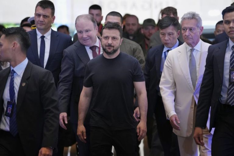 Zelensky makes surprise stop at Singapore defense gathering as Ukraine pushes for its peace plan amid Russian advance