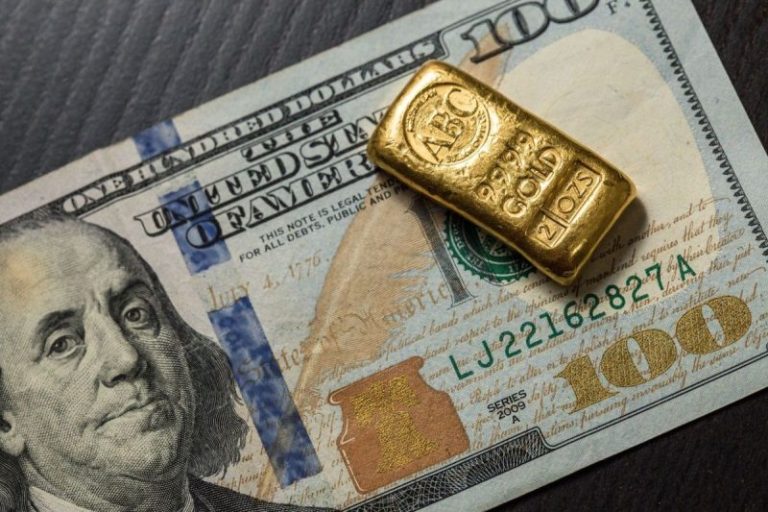 Is Now a Good Time to Invest in Gold Stocks? (Updated 2024)
