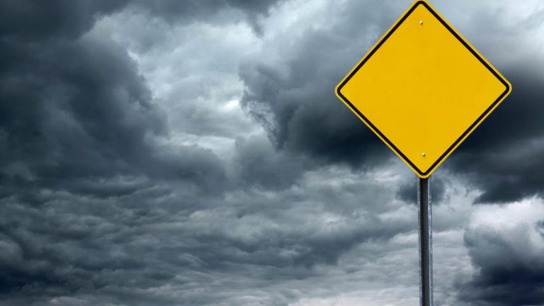 Unveiling Market Trends: What’s Triggering a Midweek Bearish Shift?